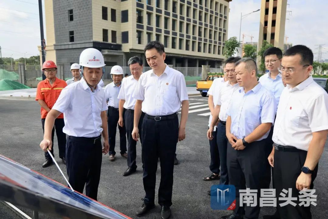 李紅軍專題調研青山湖西岸片區(qū)開發(fā)建設情況